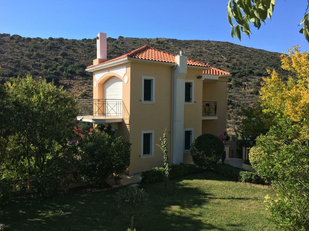 Villa Tzitzifies Kourouklata Eksteriør billede